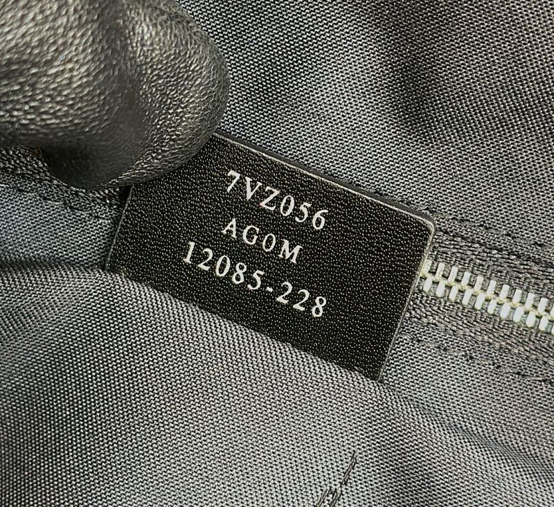 1550 - 85831750735610000 9