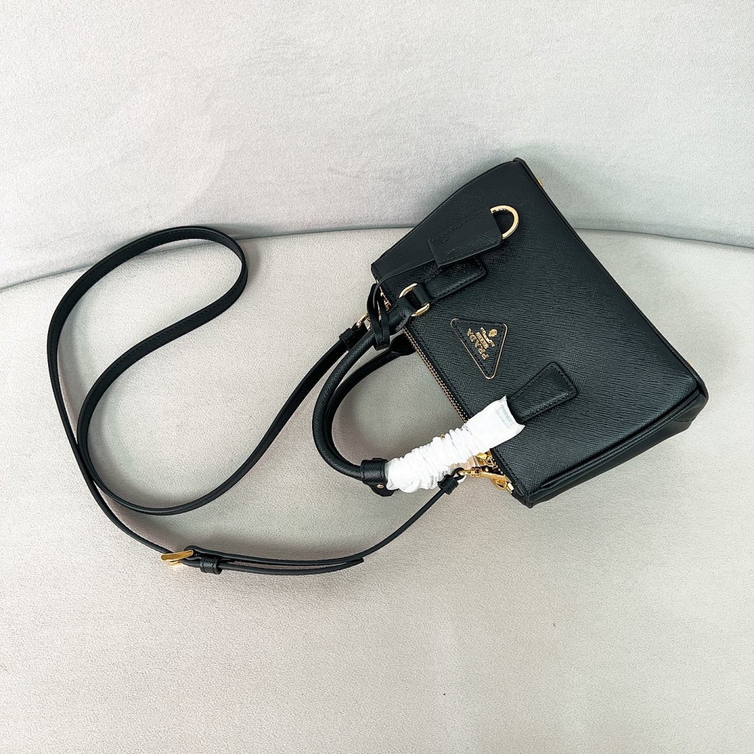 P1600 - 1BA916 9