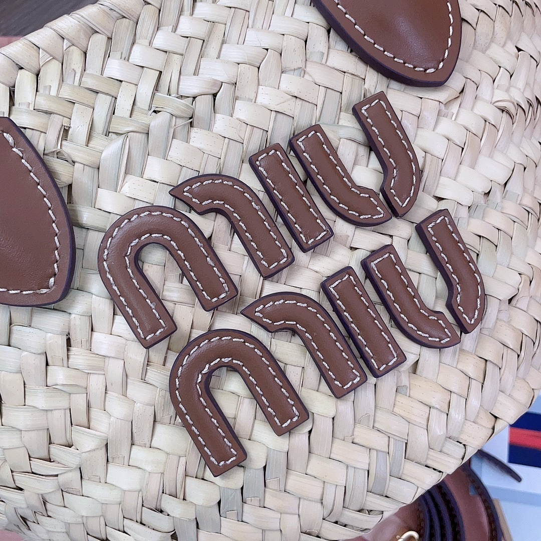 P1440 - 5BG273 9