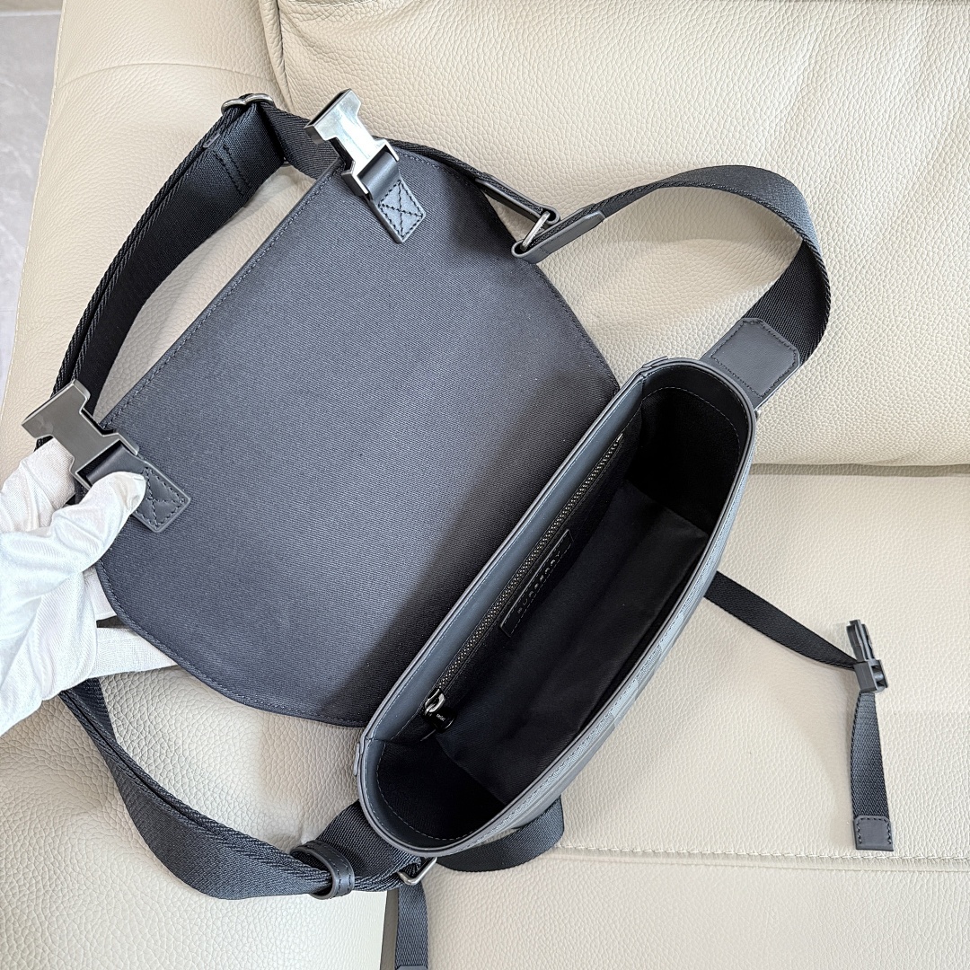 P1070 - 2463_CM_1 9