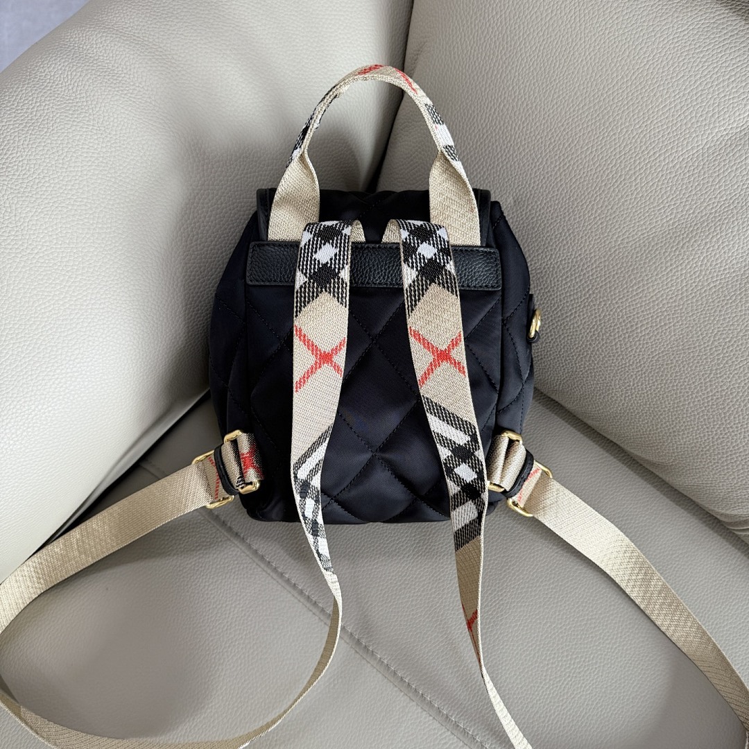 P1100 - 3941_CM_1 16