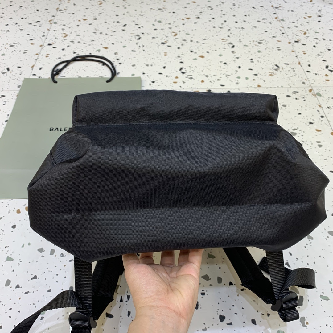 P920 -  BALEN双肩背包 8