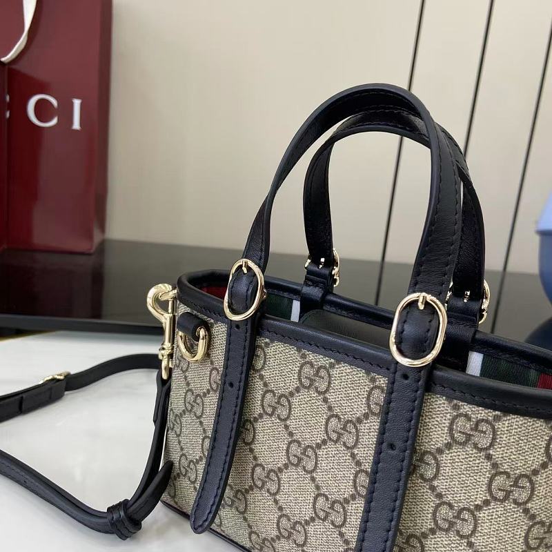 P960 - 855491_CM_2 12